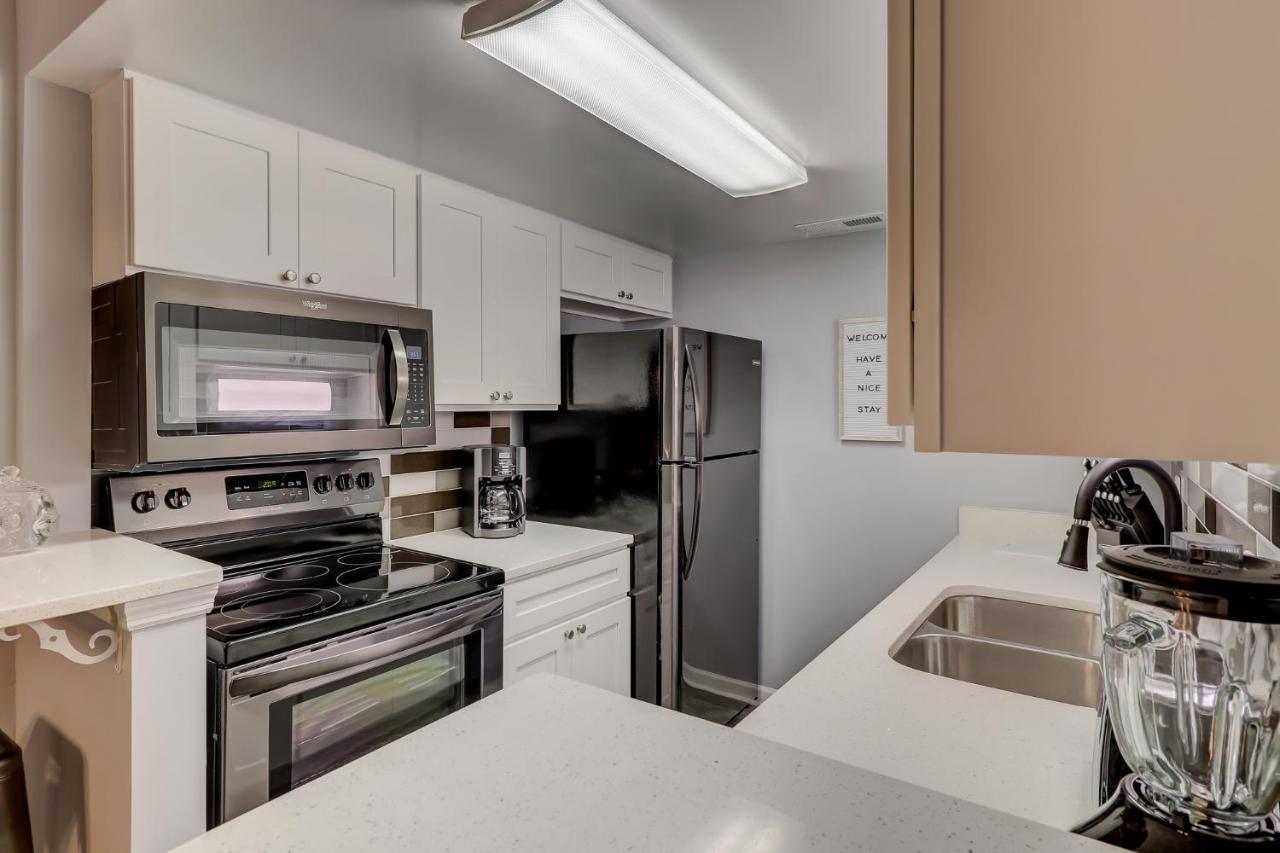 #111 Elaborate Condo Ideal Location 2Brm/2 Parking Hilton Head Island Ngoại thất bức ảnh